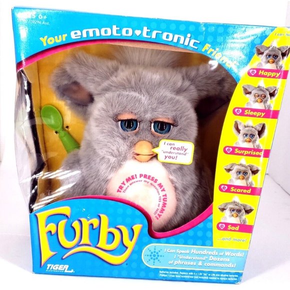 Big FURBY 2005 EMOTO-TRONIC Gray Pink Tiger Electronics Hasbro Talking Toy Grey - Picture 2 of 12